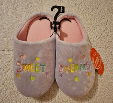 Girls Slip On Slippers, Size 4-5