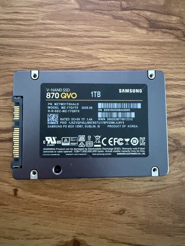 Samsung 870 QVO SATA 2,5 Zoll SSD 1 TB  Interne Festplatte