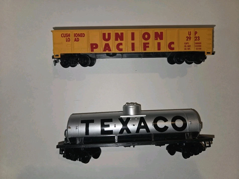 Tyco Rail Master Giant 72 Piece Set (Incomplete) Vintage - Image 3 of 4