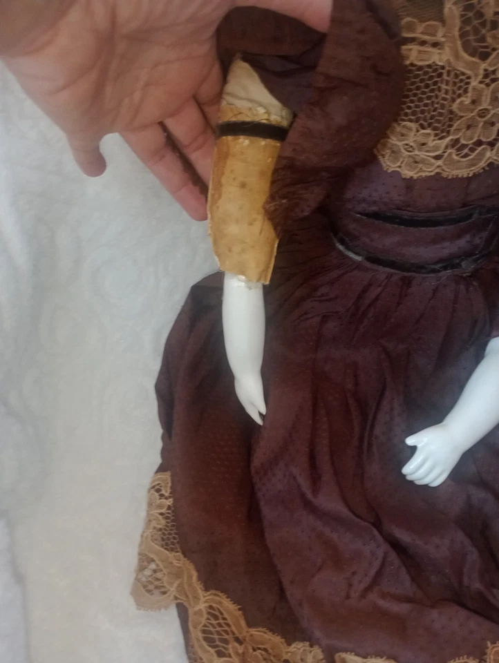 Preciosa muñeca francesa con ojos de vidrio antiguos originales 27 pulgadas? Foto 4 de 4