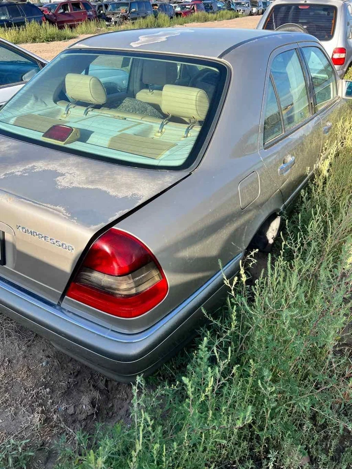 Motor soplador HVAC usado se adapta a: Mercedes-benz Mercedes clase c 202 1999 tipo C220 G Foto 2 de 4