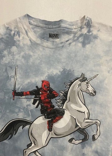 Marvel Deadpool Unicorn Rainbow T-Shirt Adult Size M Blue Tie Dye Short Sleeve - Picture 4 of 5
