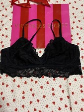 PINK by Victoria's Secret Black Lace Floral Unlined Wireless Bralette Medium