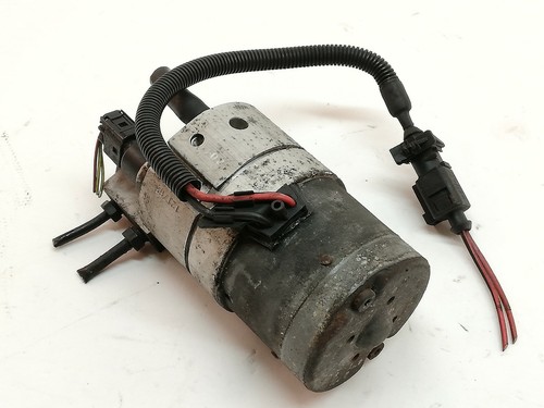 VW Passat 3B 2,5 TDI  Hydraulikpumpe Vorladepumpe ABS  8E0614175F  (02)