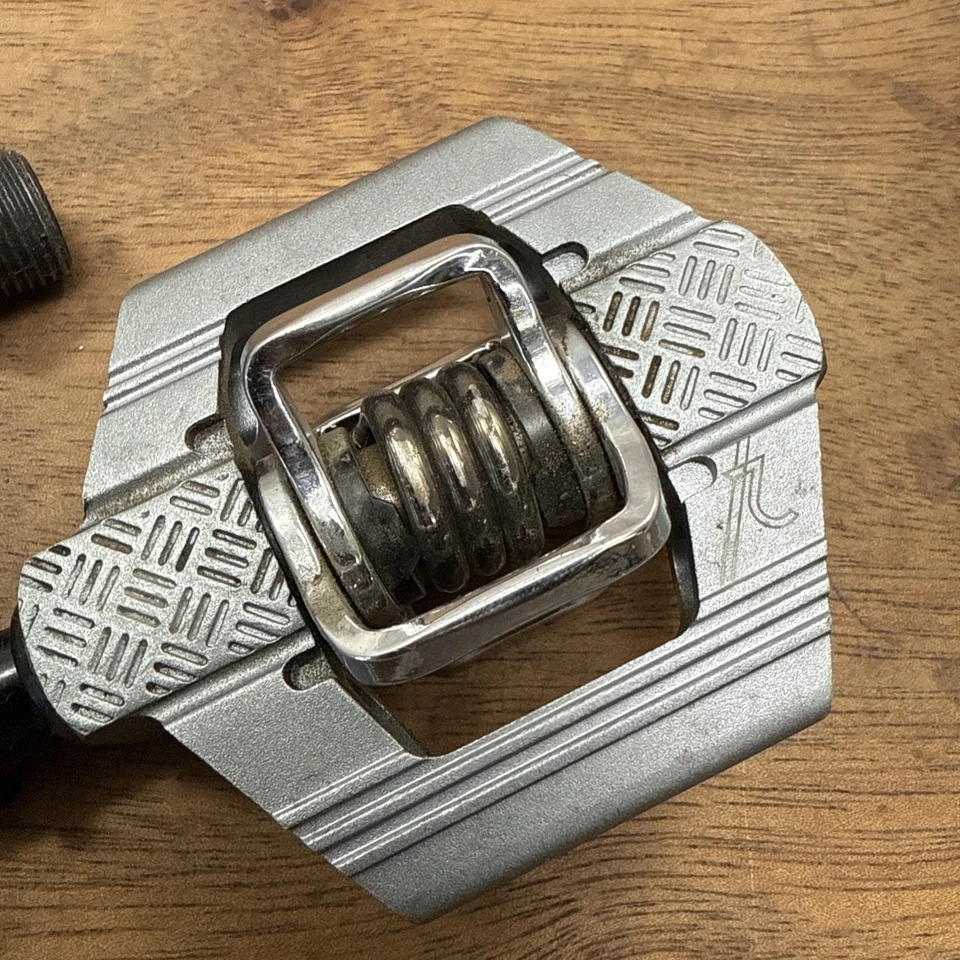 Crank Brothers Candy 2 Pedales Doble Cara Sin Clip Aluminio 9/16" Gris Foto 4 de 4