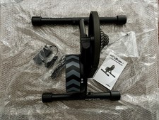 Wahoo KICKR CORE Smart Trainer mit Kassette und Zubehör | Guter Zustand