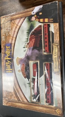 Bachmann Harry Potter Hogwarts Express HO Scale Starter Train Set-001