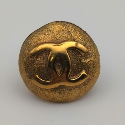 Chanel Coco Mark Gold Circle Round Vintage Earrings (Single)