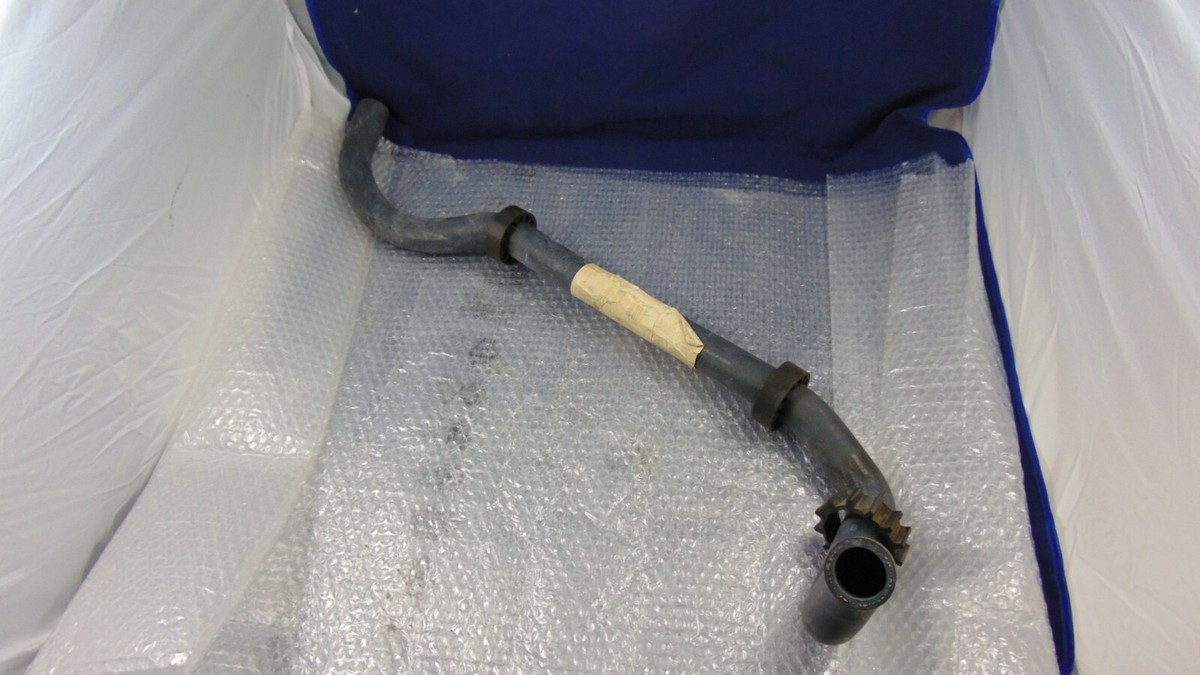 Sleeve Hose Cooling Engine A6695011182 Mercedes Vario Engine OM904 