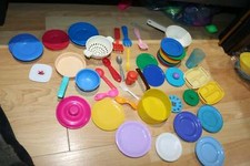 Play kitchen toys Dishes Mixed Lot Played With Vintage Condition lot of plates
