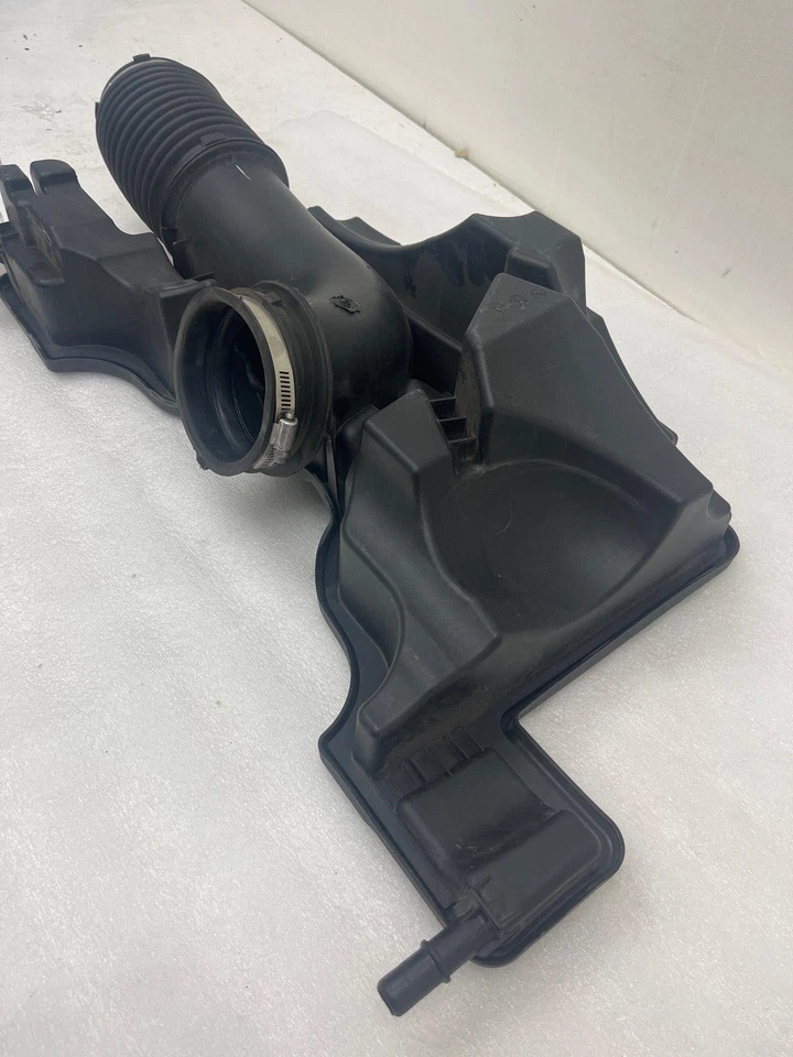 2015-2020 CADILLAC ESCALADE ESV ENGINE AIR FILTER CLEANER INTAKE TUBE *SEE PICS* Foto 4 de 4