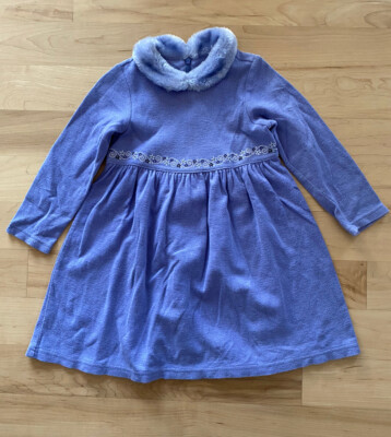 fitted lace wedding dress Dreamy Clouds (Periwinkle) Women's V-Neck Long Sleeve Dress (Plus Size) main image 0