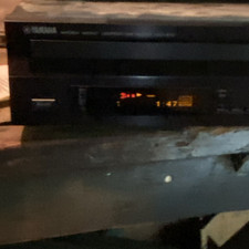 Yamaha CDC-575 5-Disc CD Changer CD Player Black RCA Stereo L/R Audio Output
