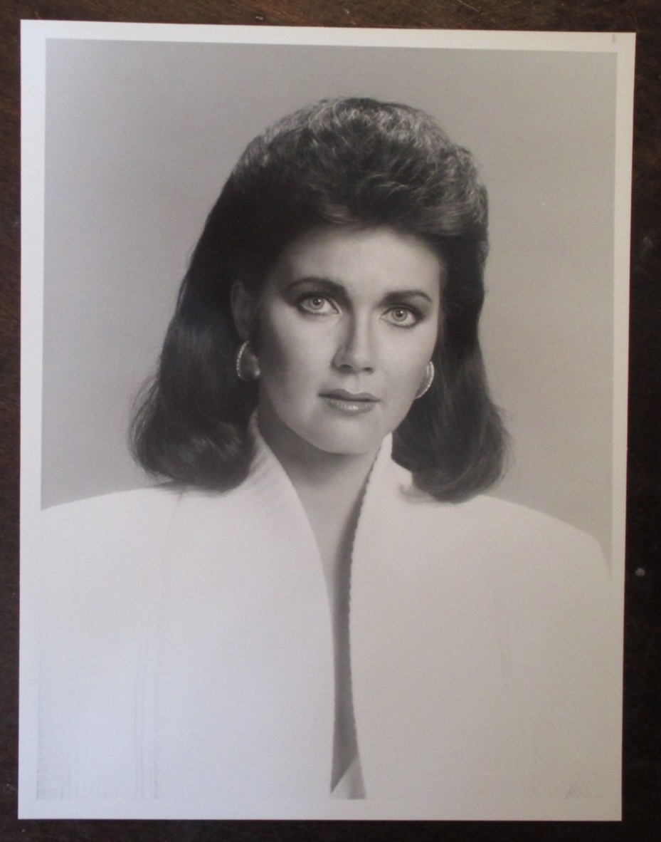 R98 Sign PRESS PROMO PHOTO TV SHOW PARTNERS IN CRIME LINDA CARTER PORTRAIT 7X9 ...