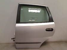 Porte arrière et accessoires Nissan ALMERA TINO