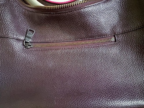 Borsa a tracolla Coach in pelle - F20917 East/West Harley Hobo Bag ricca prugna scura - Foto 5 di 9