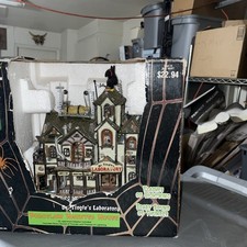 Lemax 2000 Spooky Town Dr. Tingle's Laboratory Lighted House Halloween 05487A