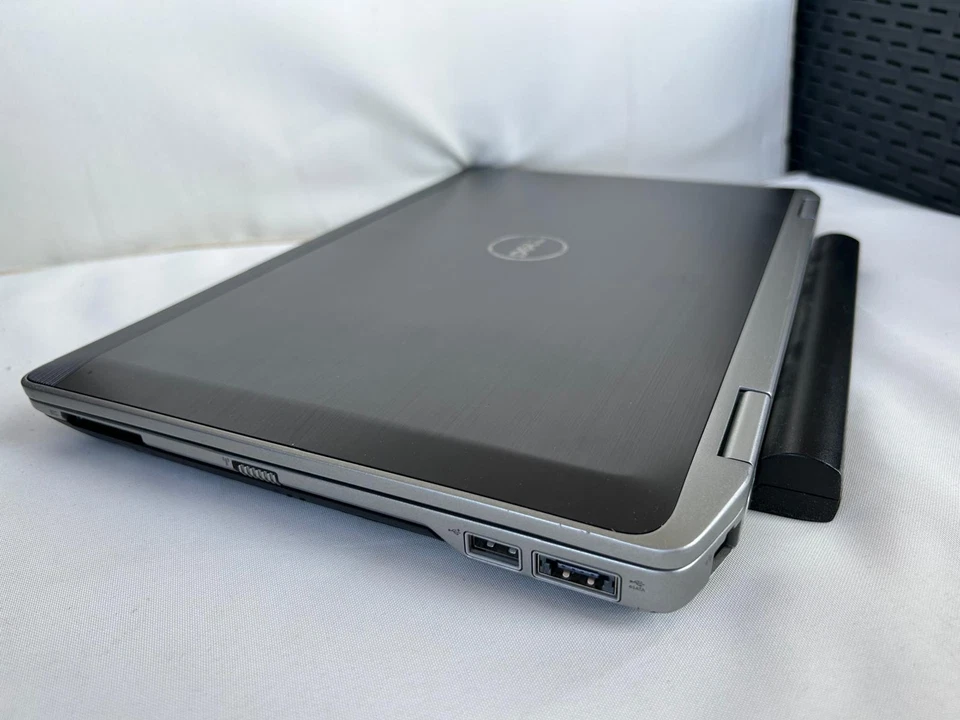 Dell Latitude E6320 13" computer portatile Intel Core i5 4Gb RAM 250GB HDD WinXP - Immagine 3 di 4