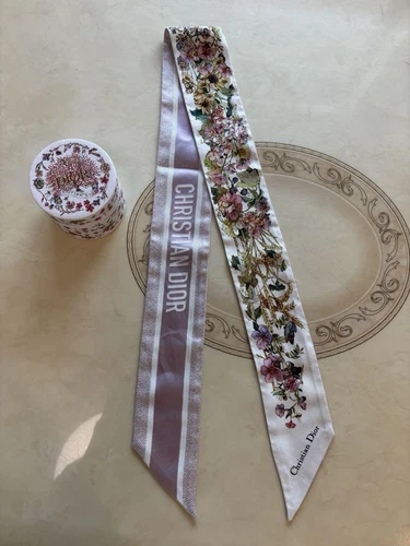 Boîte de Noël Dior édition limitée 2024 neuve Mitzah Azabu Hills