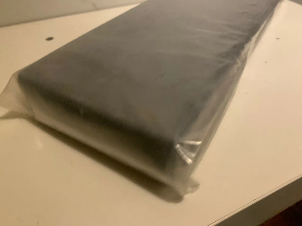 Aston Martin V12 Vantage Manual del Propietario Nuevo Auténtico Nuevo de Lote Antiguo AD-19A321-KB PT Foto 3 de 4