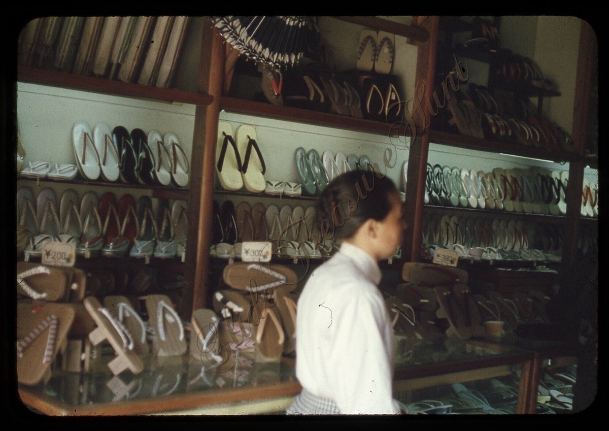 Tokyo Japan Shop Geta Flip Flop Shoes Woman 1950s Slide 35mm