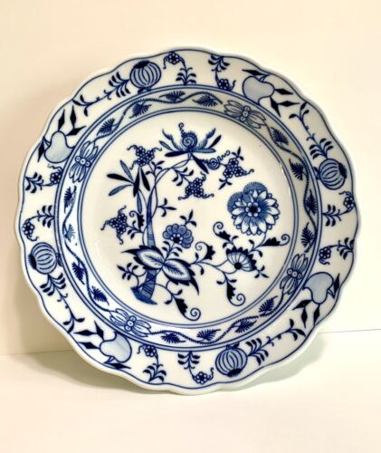 Vintage 11” ZWIEBELMUSTER Blue Onion Large Serving Plate Czech Scalloped Edge