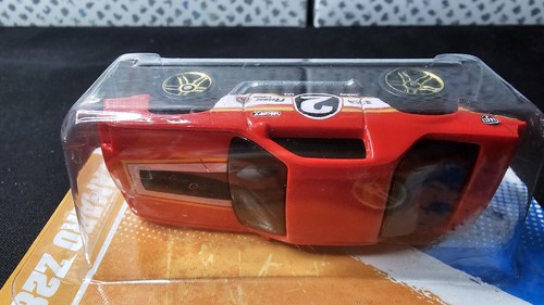 Hot Wheels Track Stars '11 Camaro Z28 Green Lantern Card 72/244 ✨️💣 - Picture 6 of 13