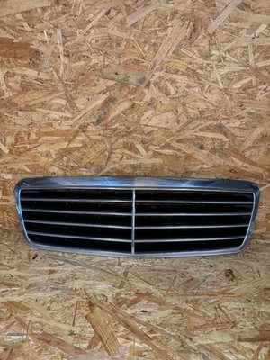 C9* Mercedes Benz W208 CLK BJ00 Frontgrill Kühlergrill 771500002