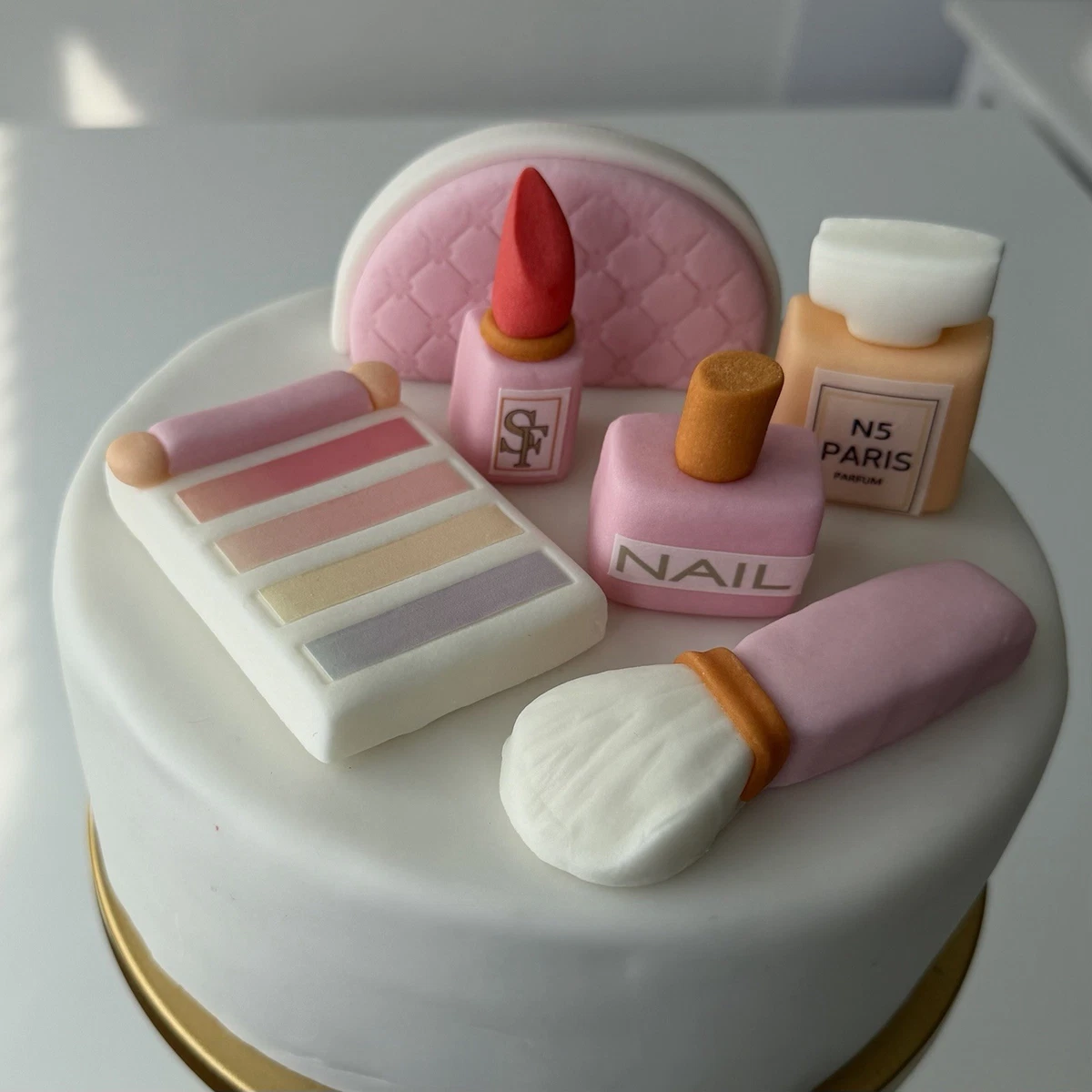 Make up Cake Topper essbar Lippenstift Parfum Fondant Deko Geburtstag Mädchen - 6 Stück
