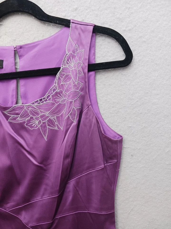 Nine West Women's Sheath Knee Length 8 Purple Embroidery Lined - Image 3 of 4