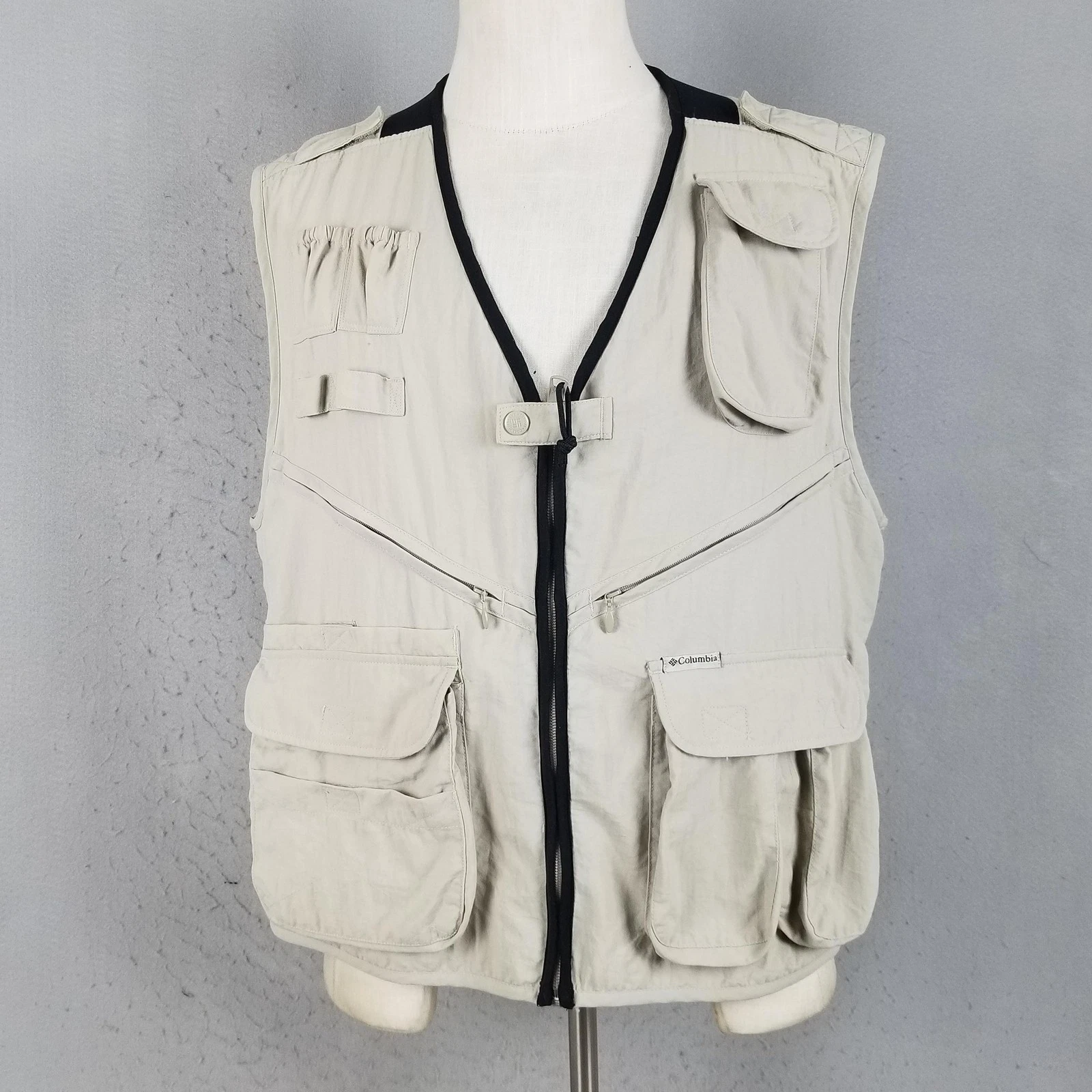 Columbia Fishing Vest Mens Large Beige Tan Multi Pocket Outdoors Utility
Opens in a new window or ta
