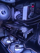 XFX Speedster SWFT 210 Radeon RX 7600 XT 16GB - Graphics Card - Excellent 