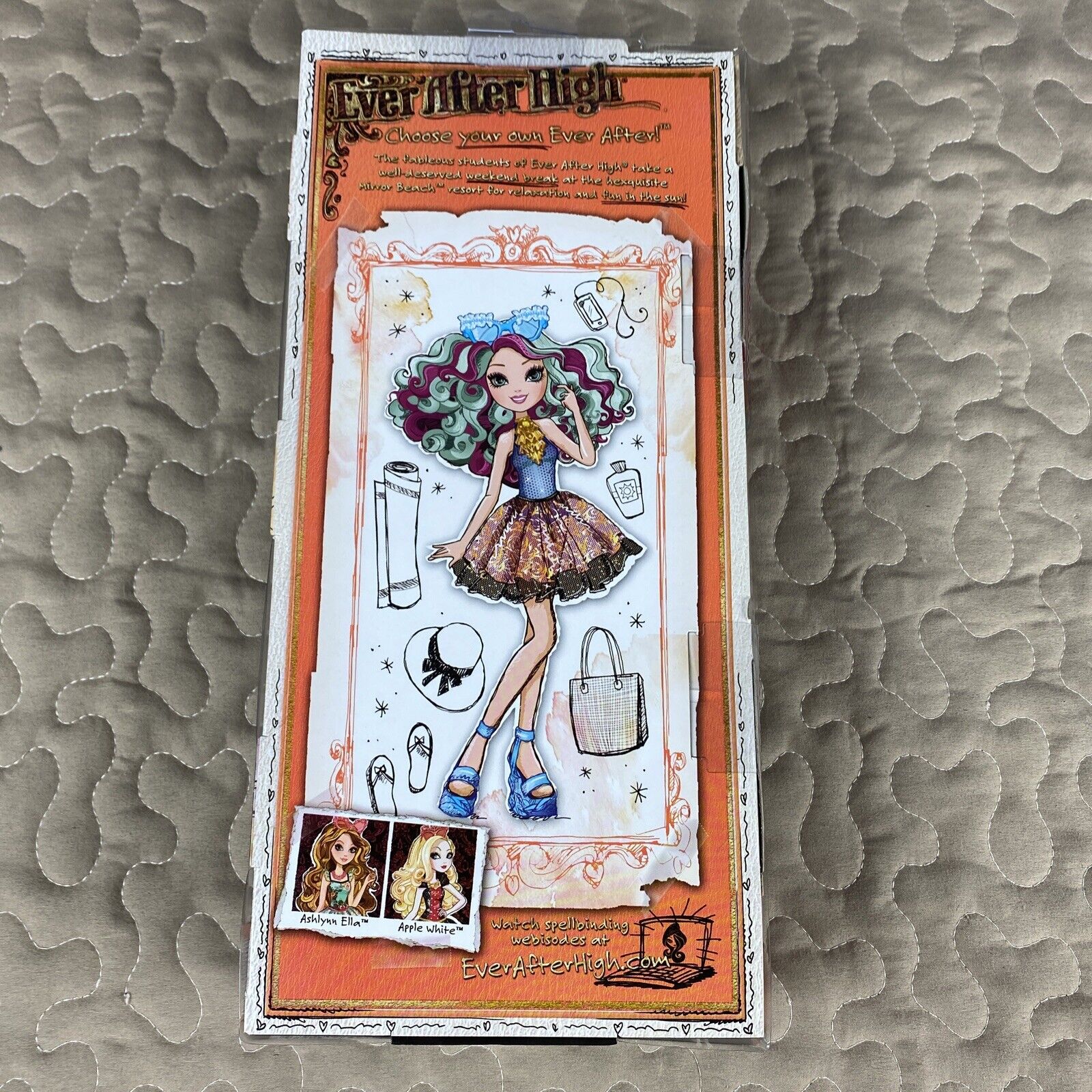 Ever After High ~ MADELINE HATTER (MIRROR BEACH) DOLL ~ MATTEL ~ Retired