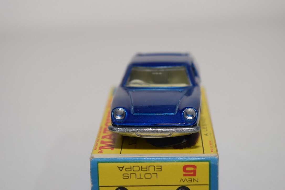 Picture 5 of 12