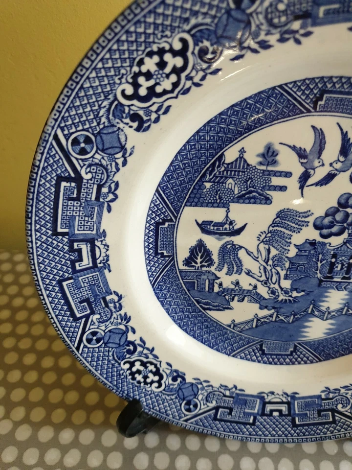 W R Midwinter "Willow" Pattern Dinner Plates x 6 - Image 4 of 4