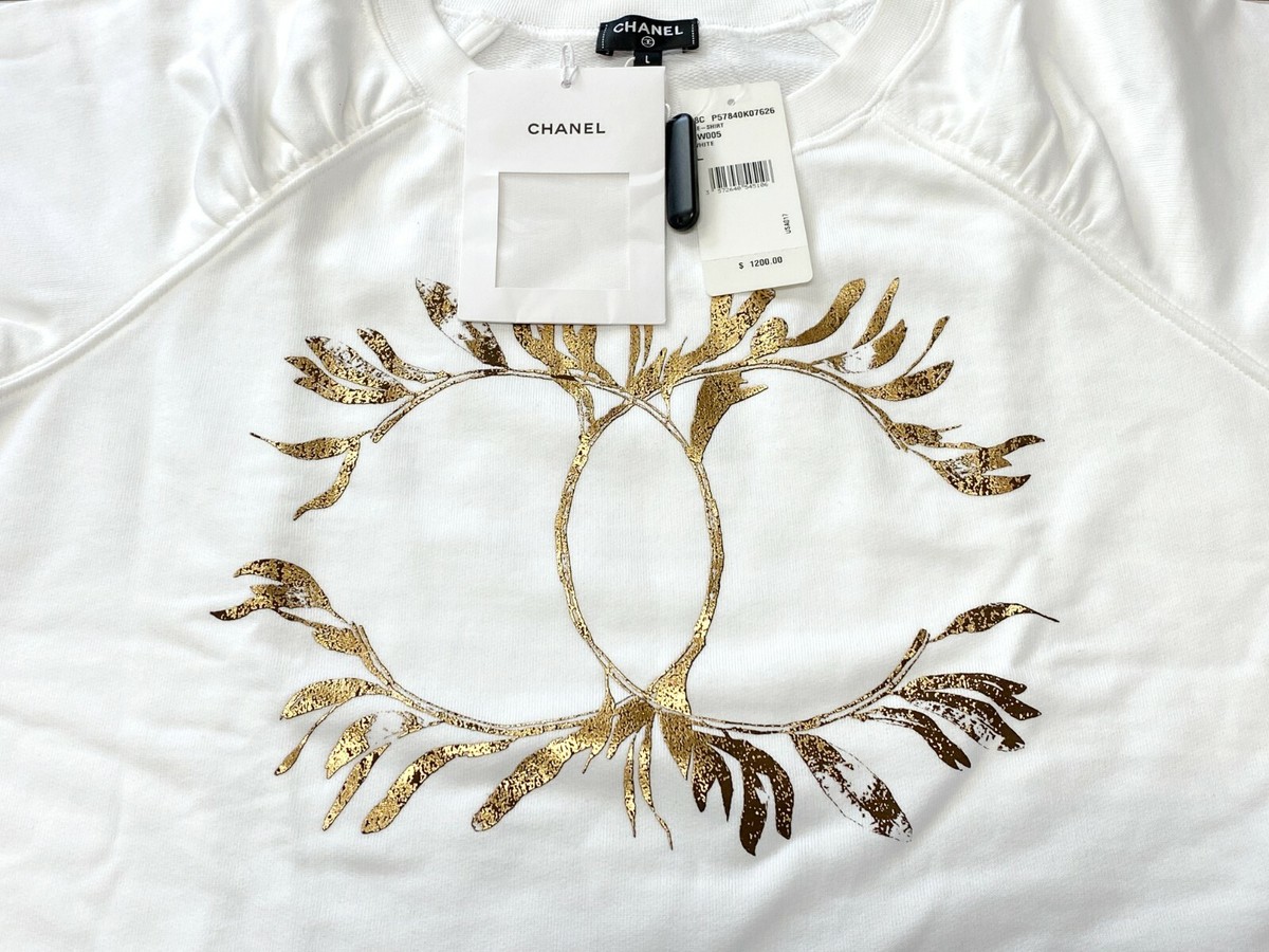 NWT CHANEL CC Logo Top White Gold T-shirt Thick Cotton L NWT CHANEL CC Logo Top White Gold T-shirt Thick Cotton L