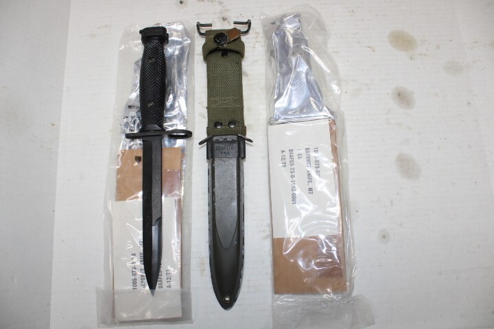 US Vietnam Era M7 IMPERIAL Knife UNOPENED packaged 12/73 with