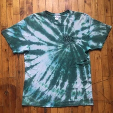 Herman Happy Hour Skateboard Shades XL Hemp Hemp Hooray Green Tie-Dye Shirt