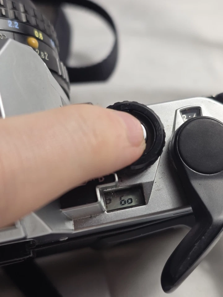 PENTAX Super Program 35mm Film Camera w/ SMC Pentax-A 50mm f/2.0 lens - Image 4 of 4