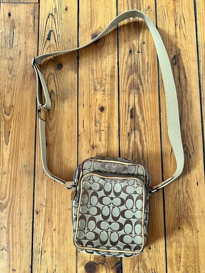 Sac à bandoulière Coach sacoche vintage monogramme - Photo 1/4