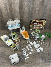 CONSTRUCTIVE PLAYTHINGS ASTRONAUT ADVENTURE PLAY SET LOT FIGURES VEHICLES WEAPON
