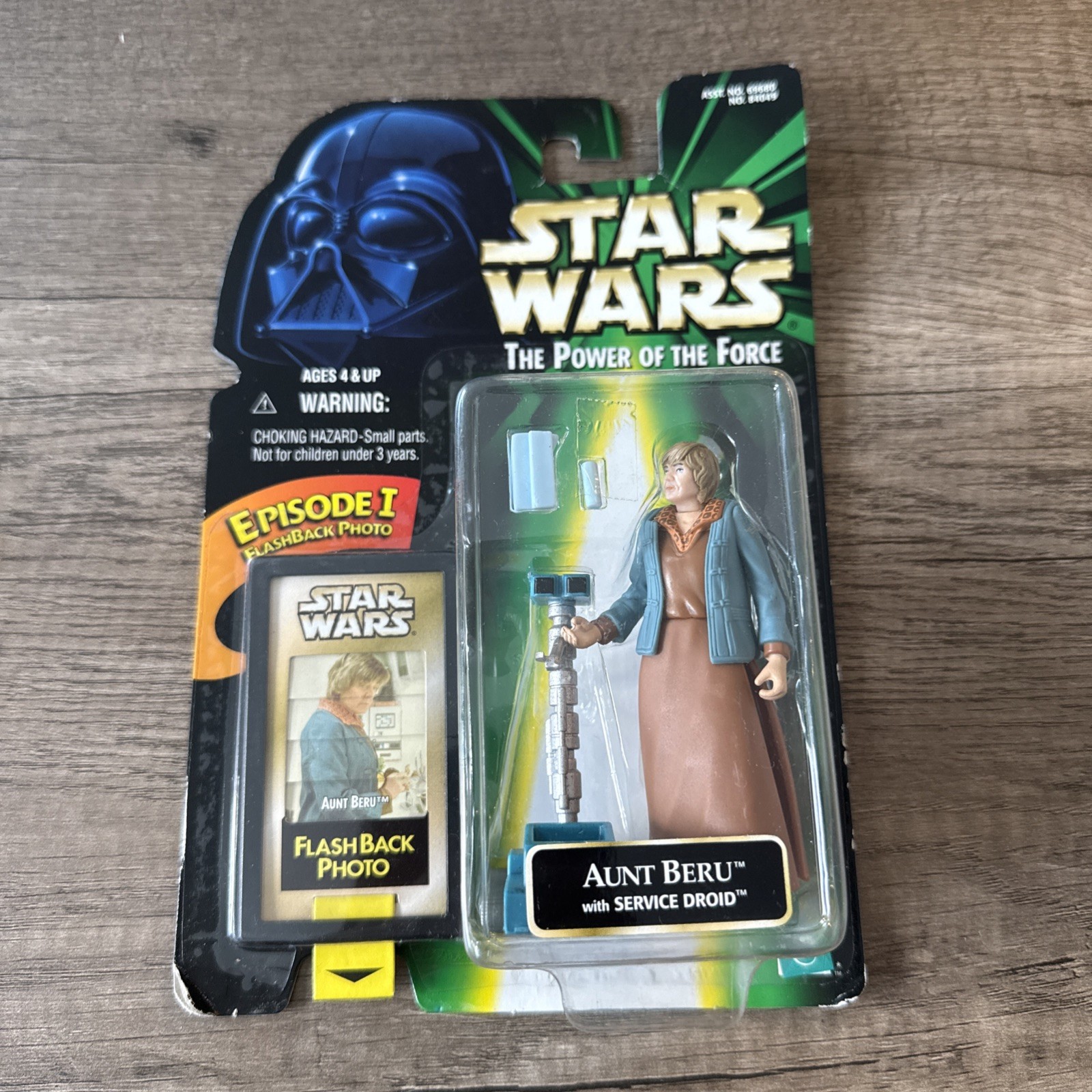 Star Wars 1998 Aunt Beru Lars Flashback Collection 3.75" Collectable Figure 