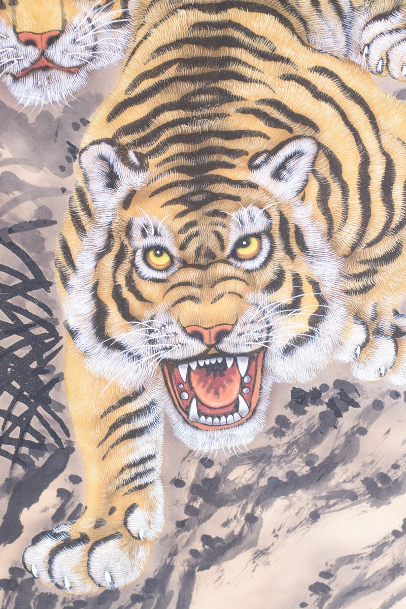 JAPANESE PAINTING HANGING SCROLL TIGER Antique OLD VINTAGE JAPANESE PAINTING HANGING SCROLL TIGER Antique OLD VINTAGE