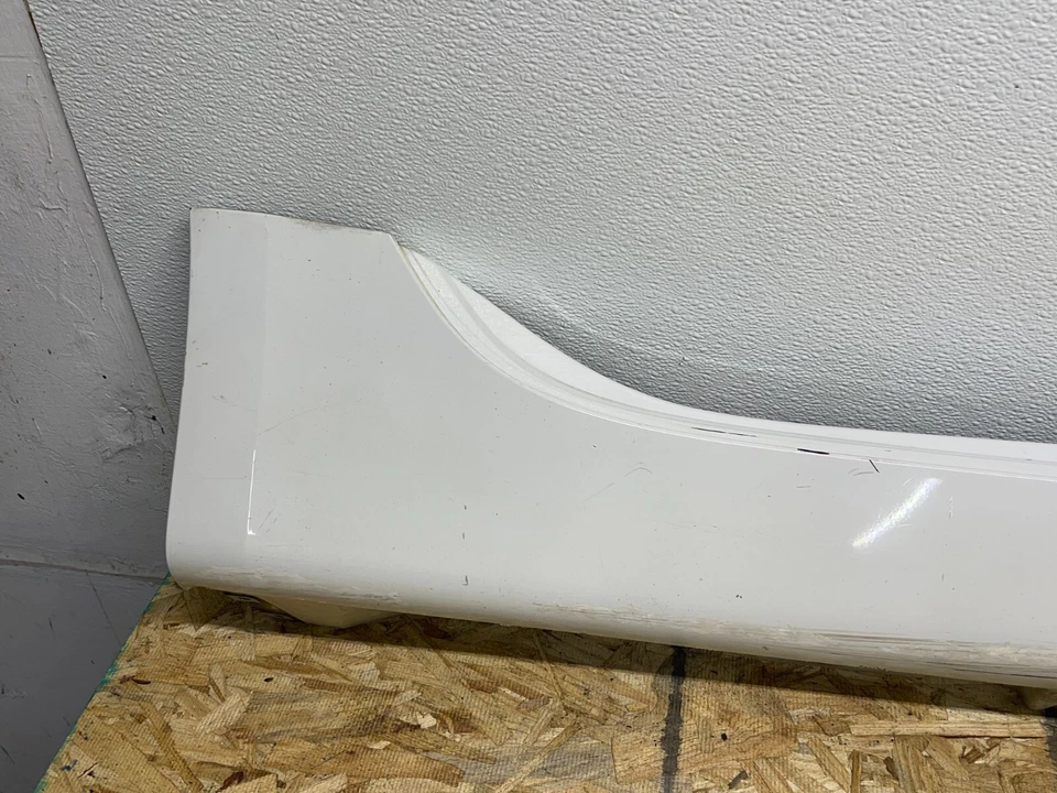 2010-2017 BMW F07 535i GT Right Passenger Side Rocker Panel Side Skirt White OEM - Image 2 of 4