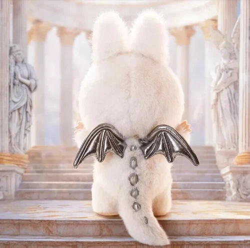 POP MART THE MONSTERS Angel in Clouds Labubu Vinyl Plush White 58cm - Bild 4 von 4