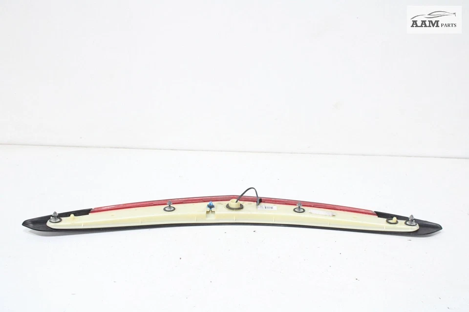 Cadillac CTS 2014-2019 alerón y lámpara de tapa de maletero trasero 23271365 OEM Foto 3 de 4