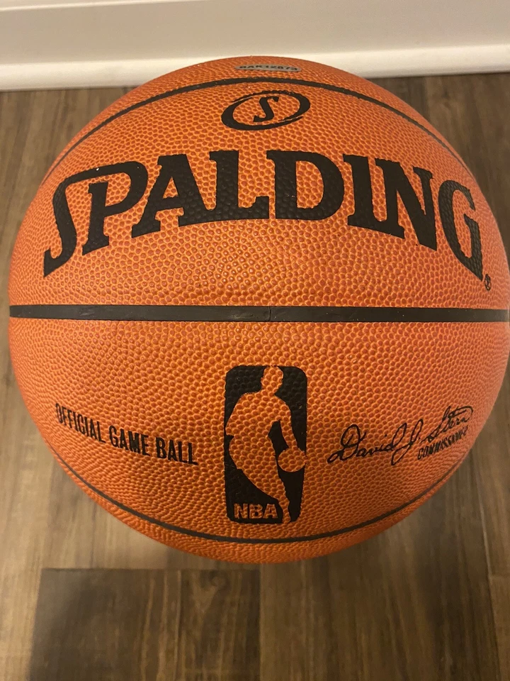 Lebron James UDA Upper Deck Signed Autograph Spalding NBA Basketball BAK12873 - Image 4 of 4
