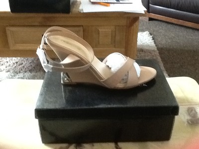 *SALE* L@@K* WUNDERSCHÖNE BEIGE DAMENSCHUHE MIT KEILRIEMEN (GR. 41) NEU