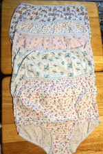 UNBRANDED LOT OF 5 WOMANS FLORAL COTTON BRIEFS/SIZE 7/NWOT