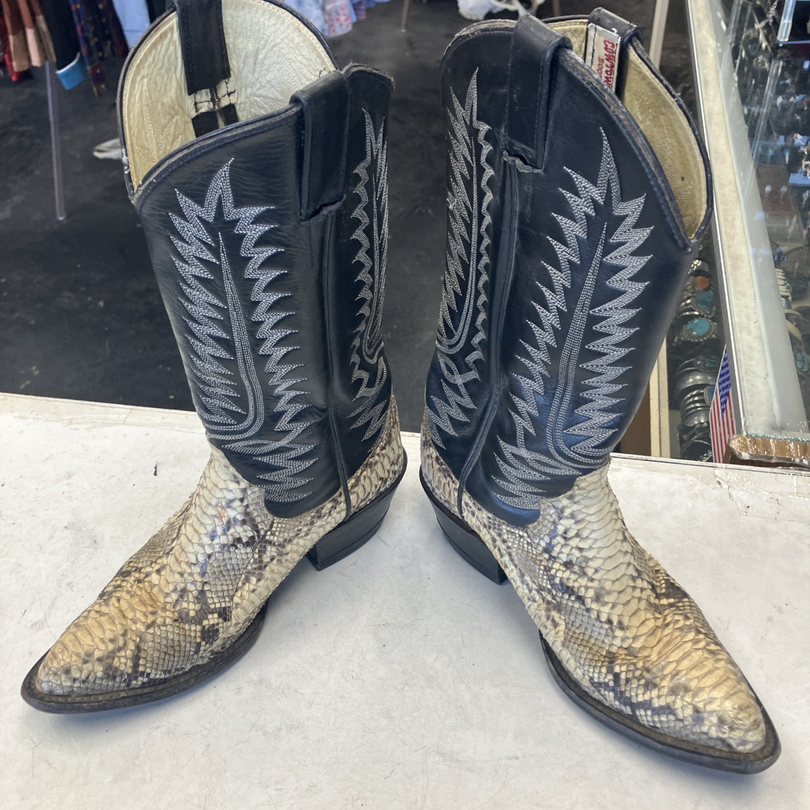 Vintage 80s Cowtown Authentic Python Snake Skin W… - image 4